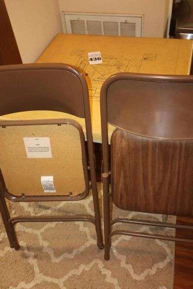 Card Table (26.5"x30.5"x30.5")with 2 Folding Chairs image