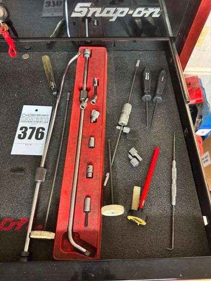 Mixed Lot of Automotive and Mechanical Hand Tools image