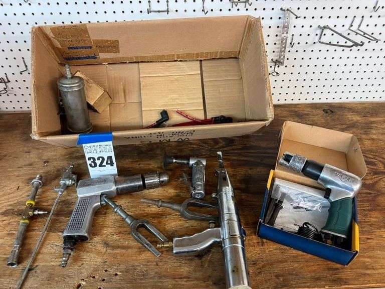 Pneumatic Air Tool Lot including Vaper Air Hammer, Blue Point Drill image