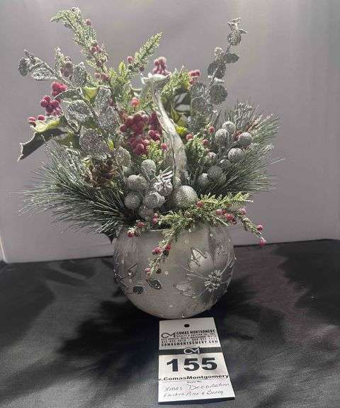 Christmas Decoration - Flocked Pine & Berry image