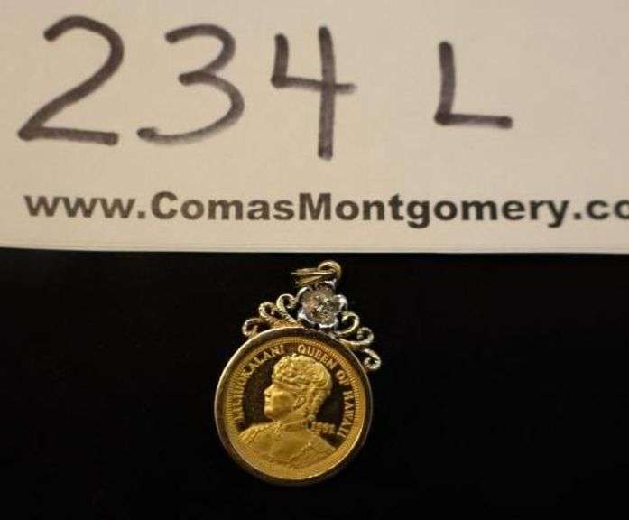 Royal Hawaii Queen Lili'uokalani 1/10oz Gold Coin Pendant with silver flower accent image