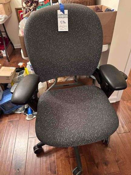 Black & gray Office Chair image