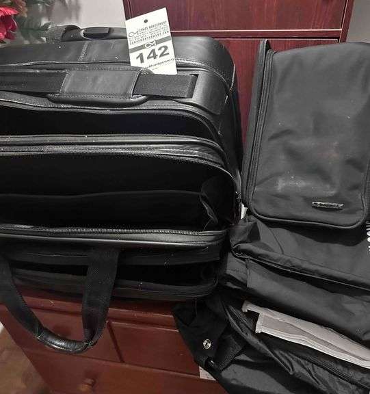 Travel Toiletry Bag, Travel Computer Bag, & Garment Bags image