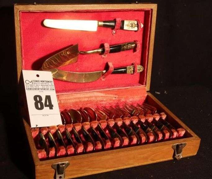 Vintage Bangkok Thailand Samara Johny's Gem Flat wear Set: Set With Rose Wood or Teak Handles in Wood Case - 19 Pieces image