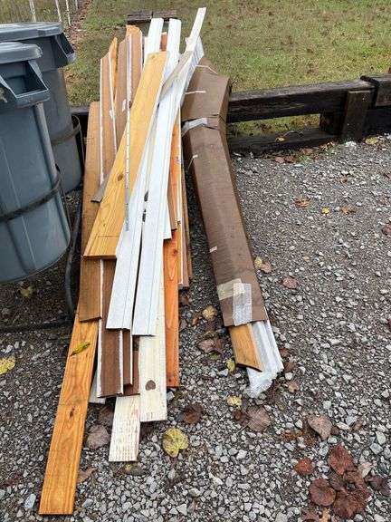 Salvage Lot - Trim and 2x4’s image