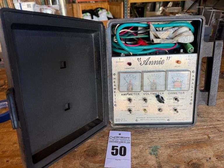 MRE "Annie" Hermetic Analyzers A-12 Ammeter Voltmeter Ohmeter image