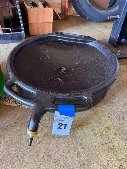 Oil Drain Pan with Spout image