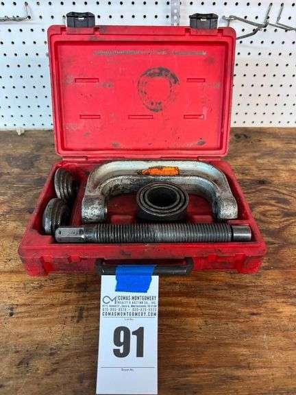 Mac Tools BJ7025BK Ball Joint/U-Joint Press image