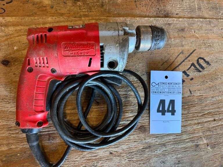 Milwaukee Magnum Hole Shooter Corded Drill image