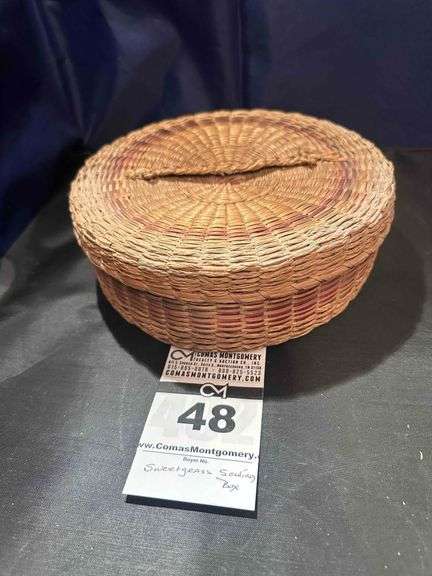 1  Woven Sweetgrass Round Sewing Box image