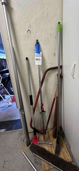 Lot of Tool, Metal Rake, Broom base, Ice Scrapper, Hack Saw, Shelfes, image