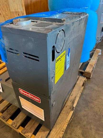 Goodman GMH80603ANBD Natural Gas Furnace image