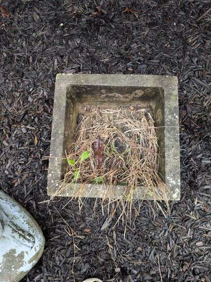 2 13.5 x 13.5 Flower Pots image