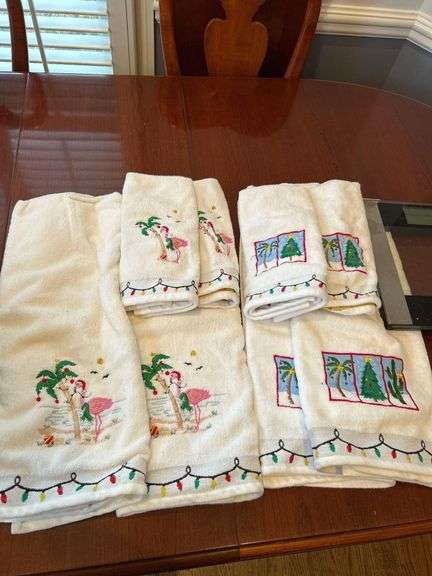 WW Scale and 4 Holiday Towels and 4 Hand Towels image