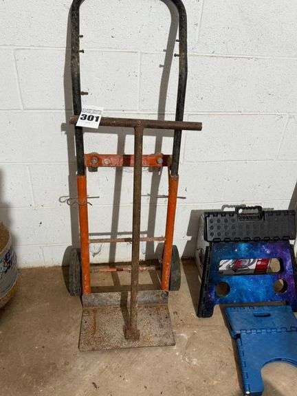 Dolly & Water Meter Key image