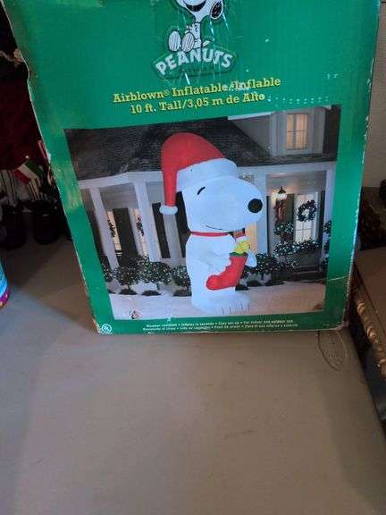Snoopy Inflatable Christmas Decor image