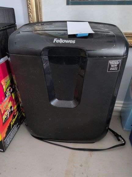 Fellows Paper Shredder image