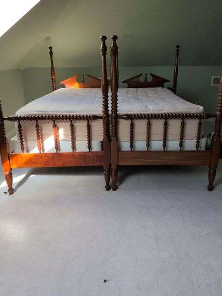 King Size Bed with 2 Twin Beds Put Together w image