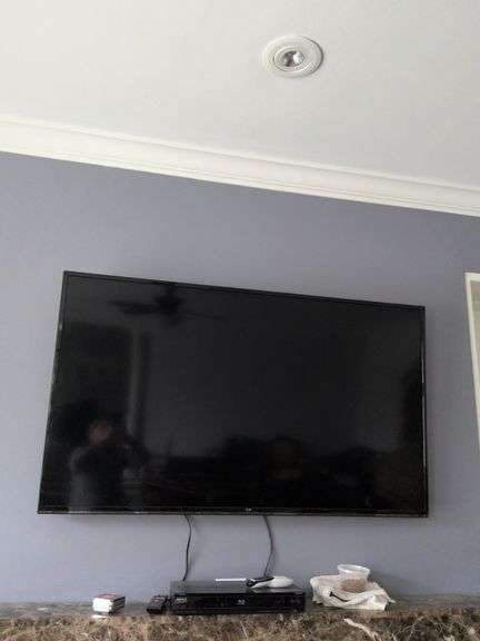 65" LG TV Buyer To Remove image