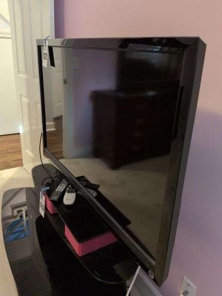 46" Sony Bravia Flat Screen TV with Remote image