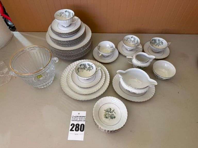 Waterford Ice Bucket, Bavarian China image