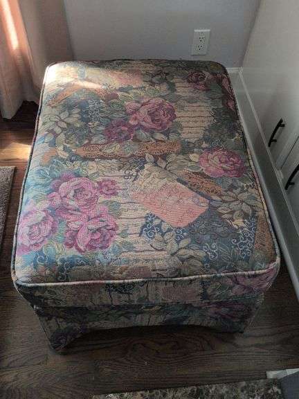 30.5” x 24" Upholstered Stool on Wheels image