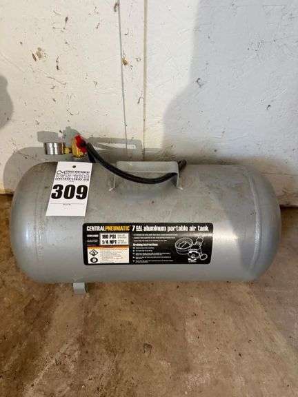 7 Gallon Pneumatic Air Tank image
