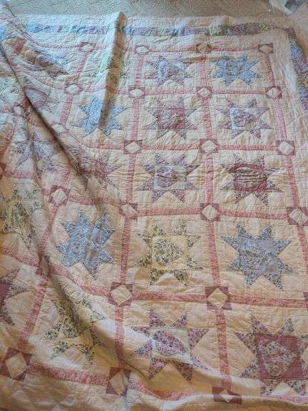 80x80 Quilt with Shams image