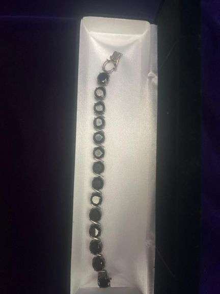 Tennis - Missing Stone image