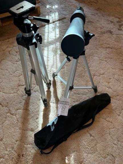 Spotting Scope and Tripods image