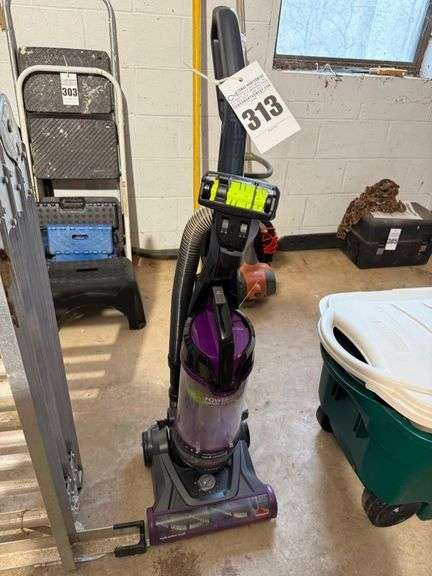 Bissel Power Lifter Pet Vacuum image