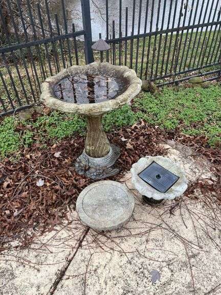 Miscellaneous Yard Art - Resin image