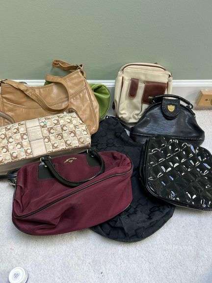 Purses Including a New Liz Clarborne image