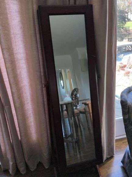 4' x 14.5 Jewelry Box with Mirror image