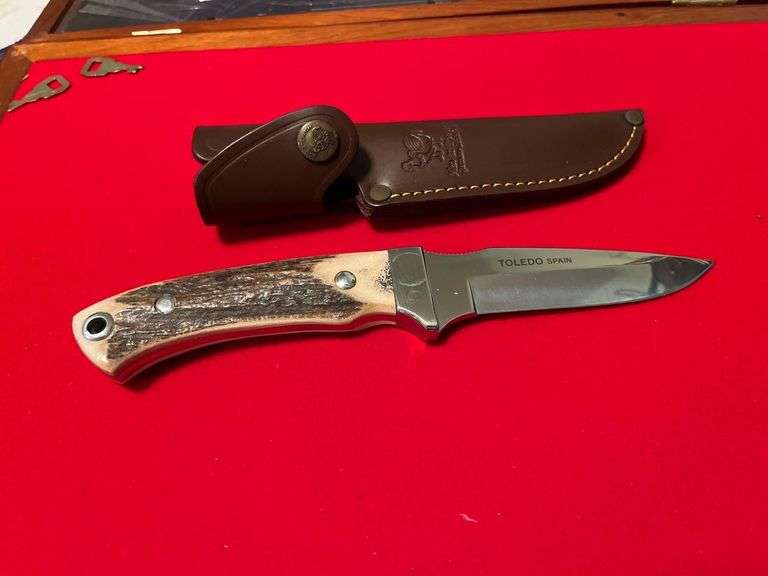 Hen &amp; Rooster - Toledo Spain image