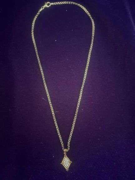 Pendant Necklace with a Wheat Chain image