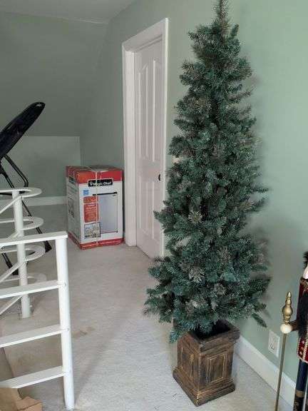 6' Christmas Tree in Pot image