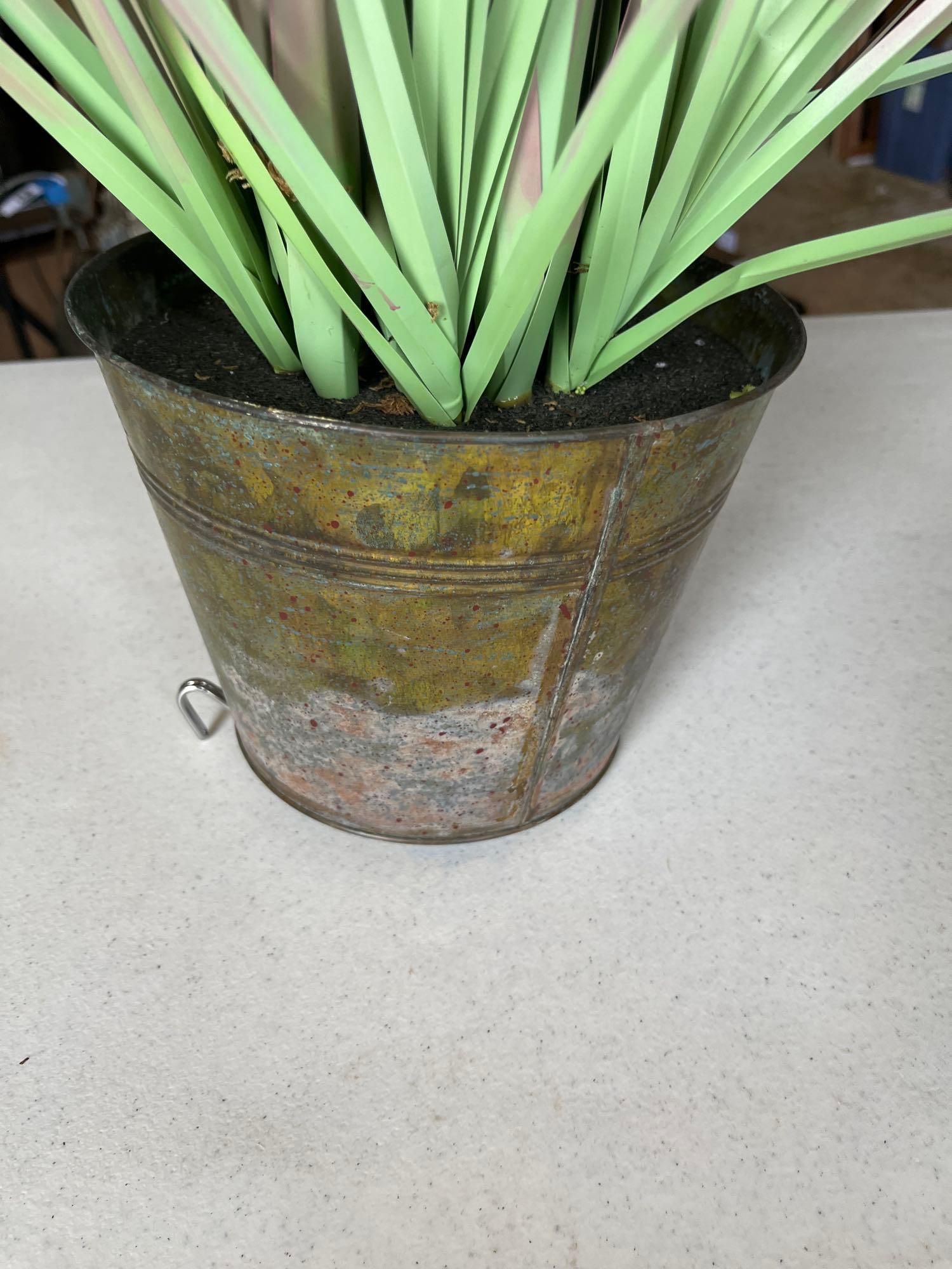 Lot image 2