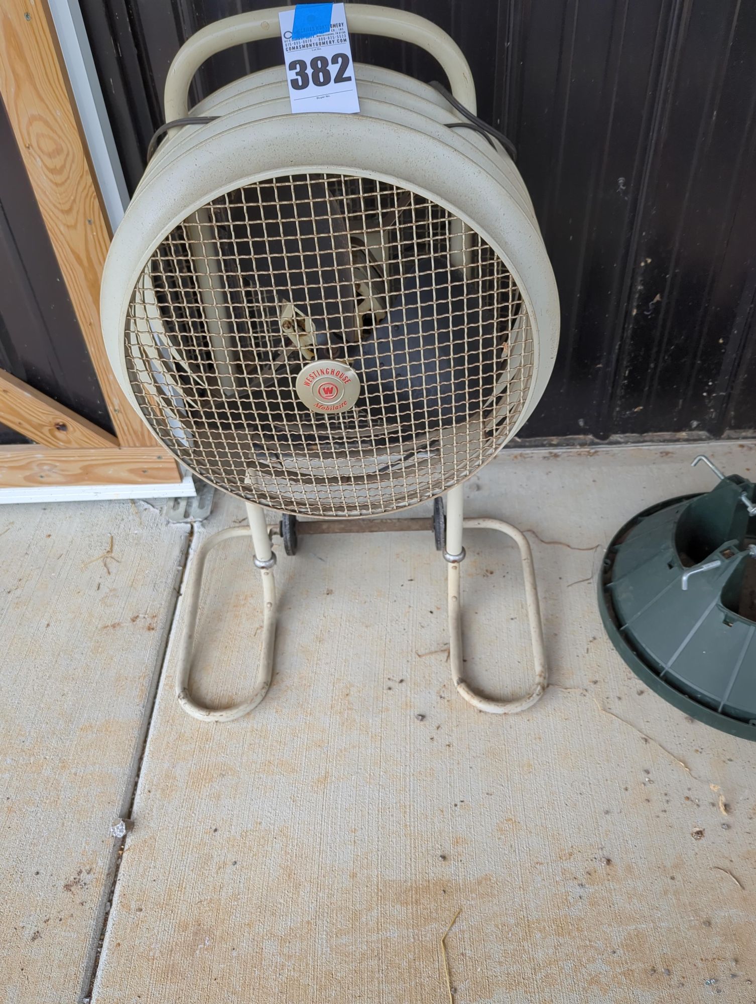 Lot image 1