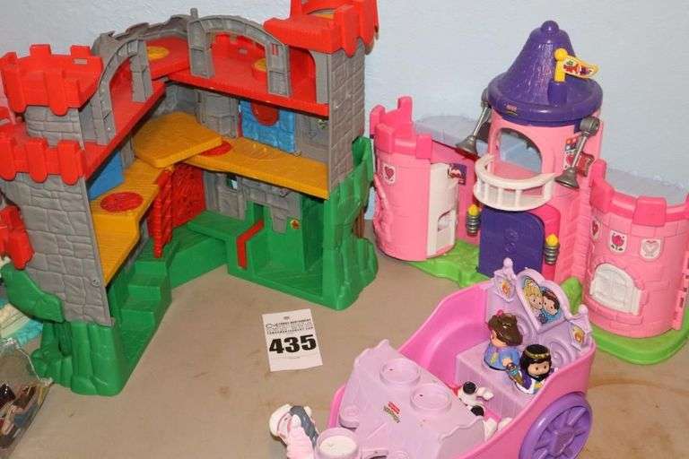 2 Castle Playsets & Horse Carriage (a few characters) image