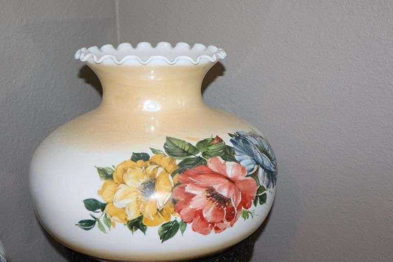 Vintage EF & EF Gone With The Wind Hurricane Parlor Floral Glass Table Lamp        24"x12"                              **Matches Lot #19