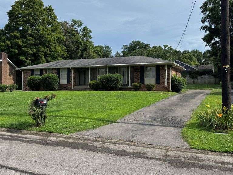 REAL ESTATE: 644 Topeka Dr, Hermitage, TN