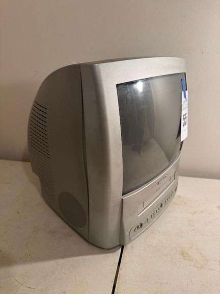 Magnavox MC132EMG/17 Television with VHS Player