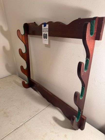 Wooden Wall-Mounted Gun Rack