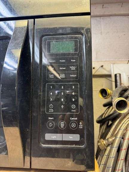 Whirlpool Microwave Model WMH31017AB