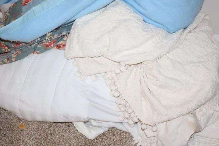Variety of Bedding - Sheets, Blankets, Mattress Cover, Electric Blanket etc.