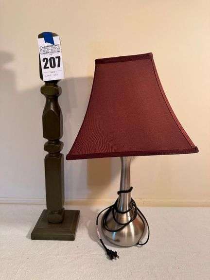 Lot of 2 Table Lamps