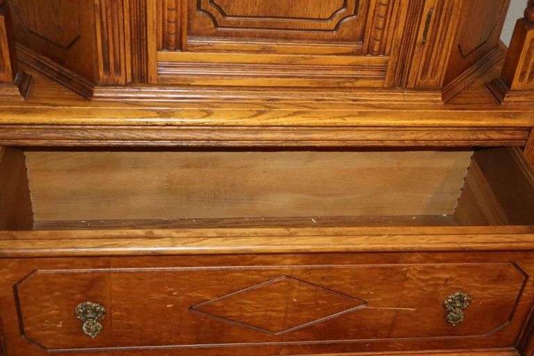 Antique Jacobean Style Carved Hutch/China Cabinet with drawer and inside storage     62.5"x38.25"x17"                 **Buyer bring help to remove