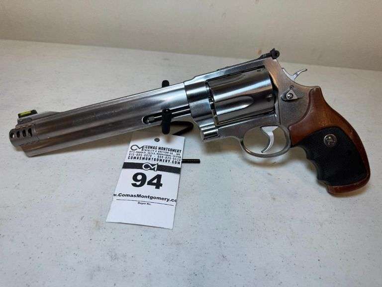 Smith & Wesson 460 XVR Magnum Revolver