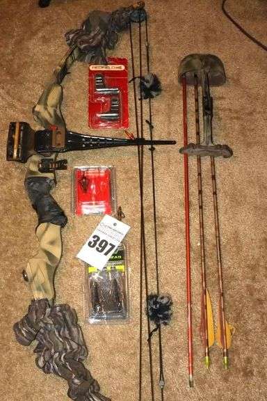 Proline Compound Bow with Arrows, arrow Heads etc. image